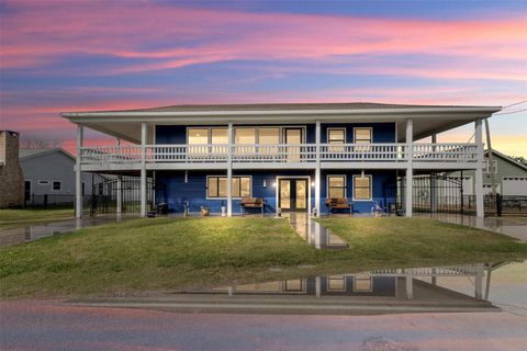 Photo of 374 Harbor View Drive, Livingston, TX 77351 (MLS # 53381839)