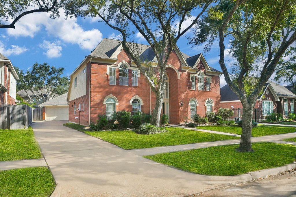Photo of 4323 Magnolia Lane, Sugar Land, TX 77478 (MLS # 60564929)