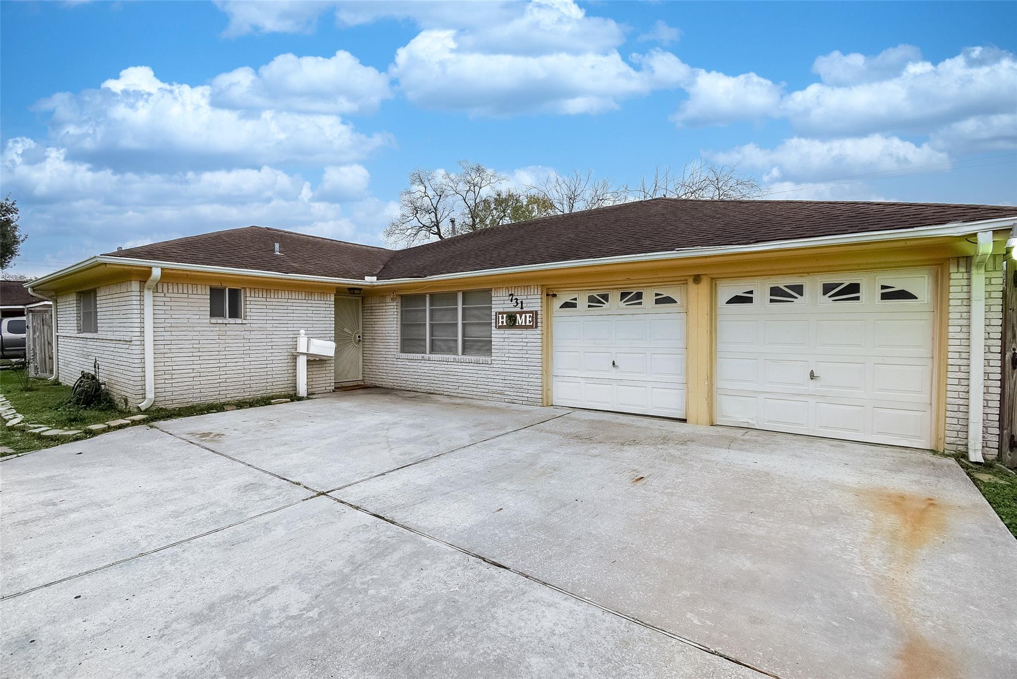 731 Dunwick Lane
