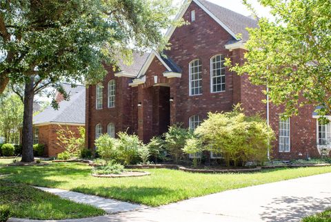 Photo of 3222 Serene Oak Drive, Sugar Land, TX 77478 (MLS # 94599751)