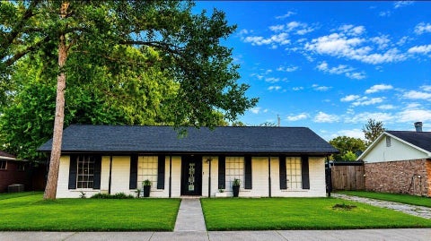 Photo of 11110 Sageleaf Lane, Houston, TX 77089 (MLS # 48019559)