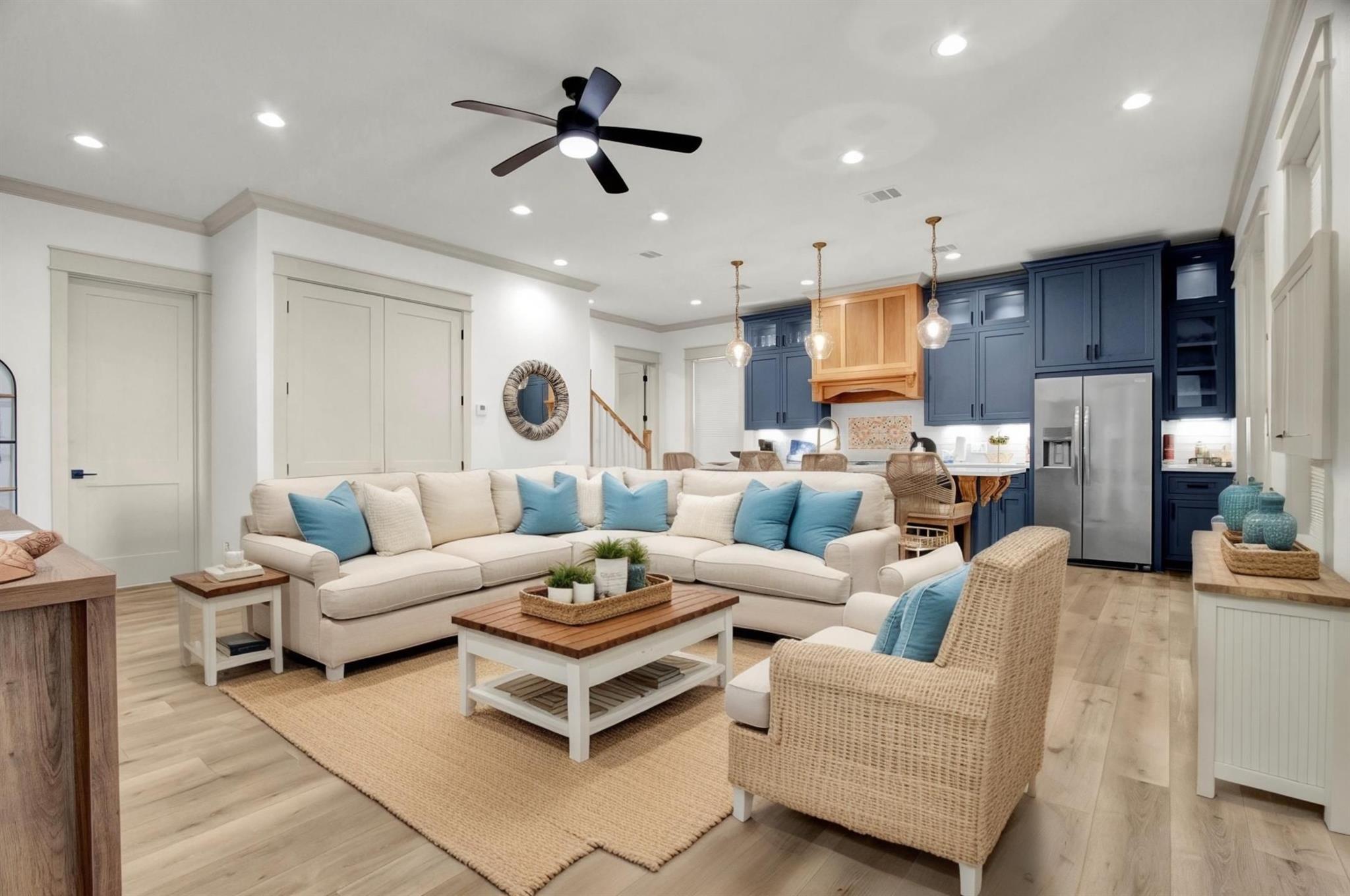 2906 Shady Lane