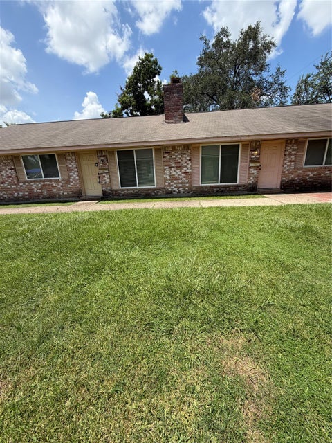 Photo of 9416 Springview Lane, Houston, TX 77080 (MLS # 29330881)