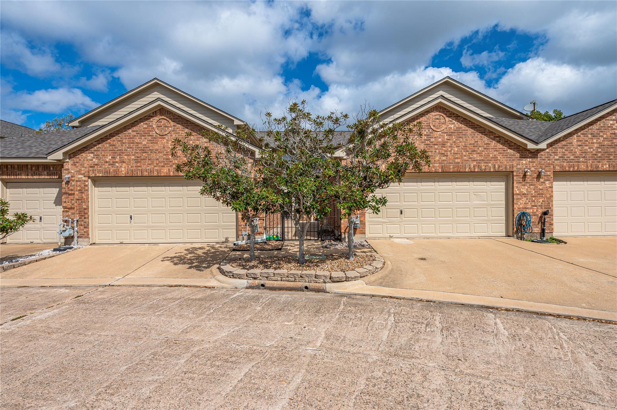 2060 Glencove Drive
