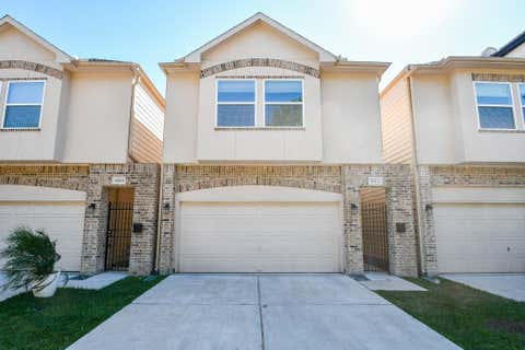 Photo of 5611 Petty Street #A, Houston, TX 77007 (MLS # 48923288)