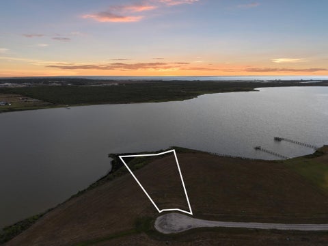 Photo of 109 Bay Drive DR, Palacios, TX 77465 (MLS # 38468626)