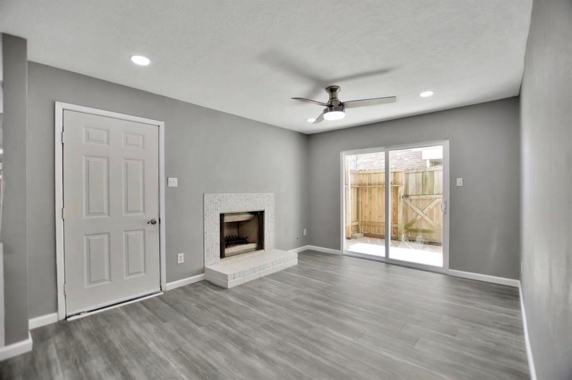 7600 Emmett F Lowry Expressway 313