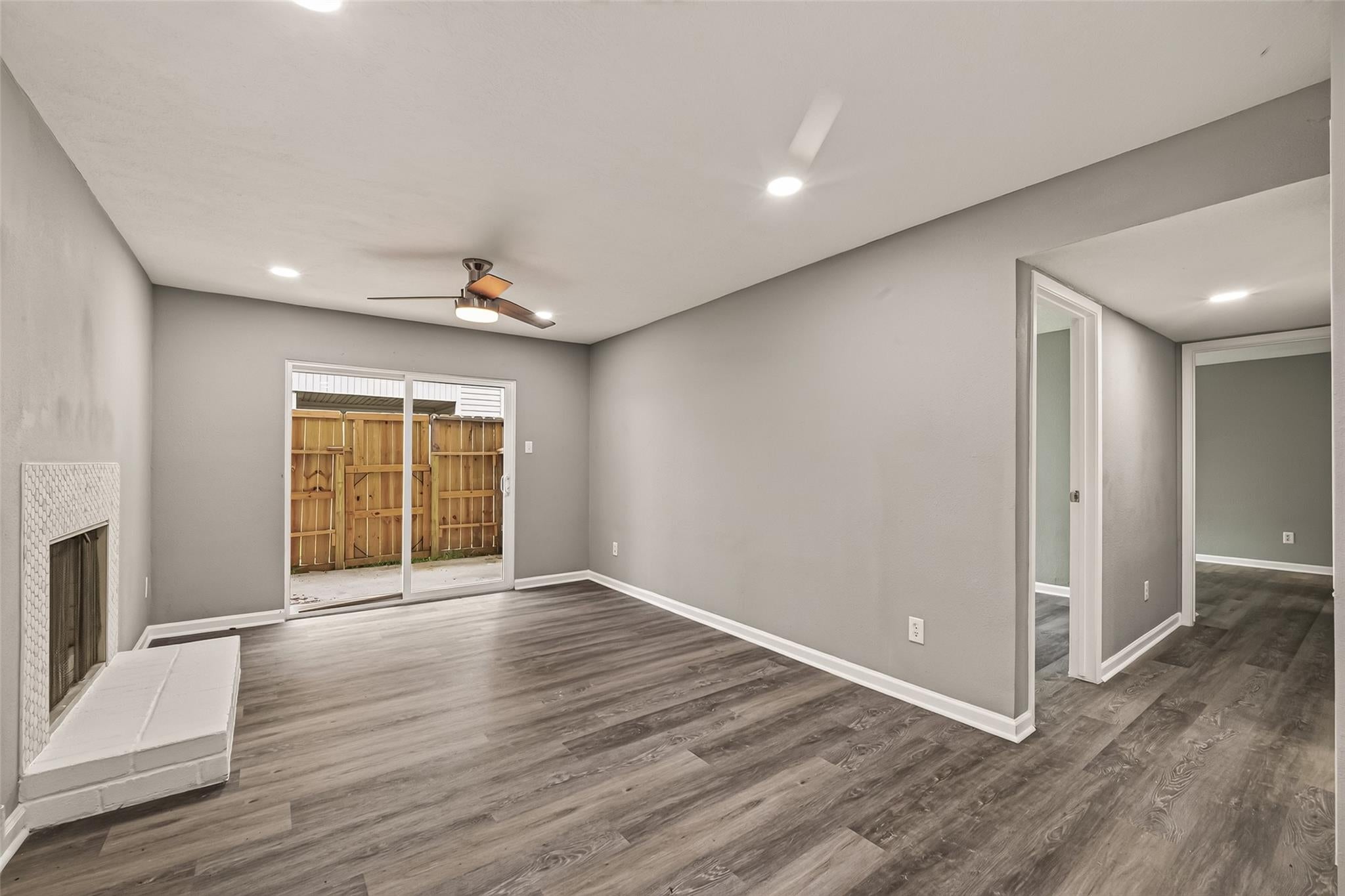 7600 Emmett F Lowry Expressway 313
