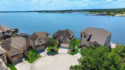 Photo of 326 Old Aqua Landing W, Montgomery, TX 77356 (MLS # 33064009)