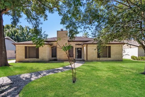 Photo of 3815 Plum Hollow Drive, Houston, TX 77059 (MLS # 40860017)