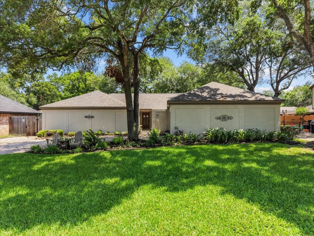 1626 Lake Bluff Drive