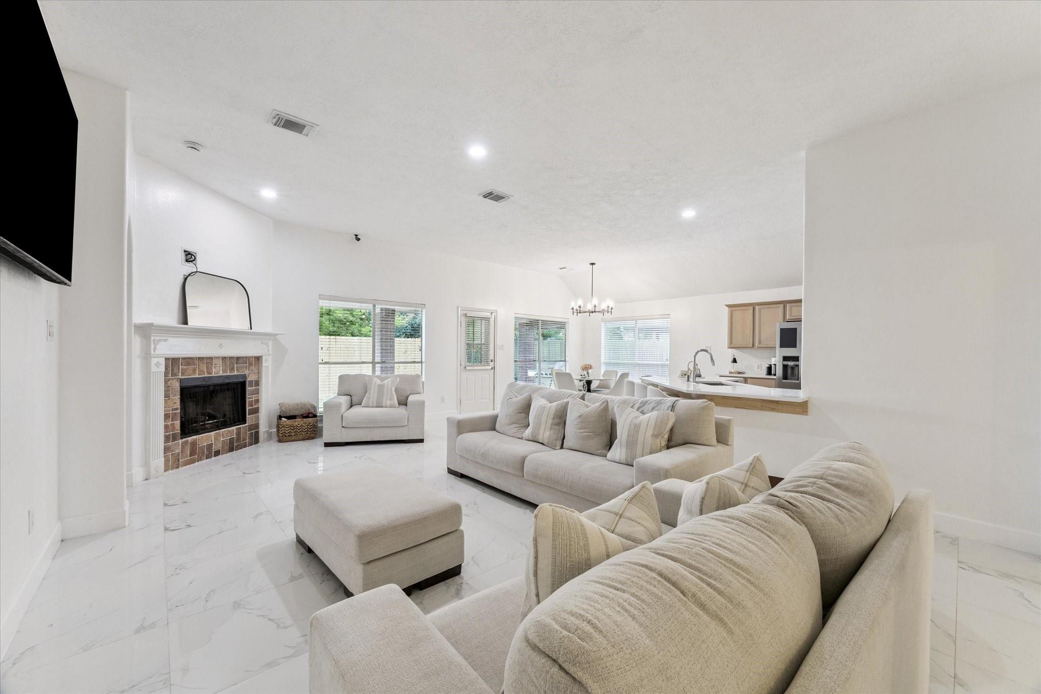 320 Spencer Landing E