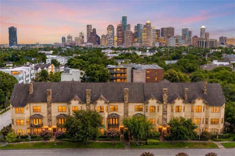 Photo of 2409 Commonwealth Street, Houston, TX 77006 (MLS # 94259161)