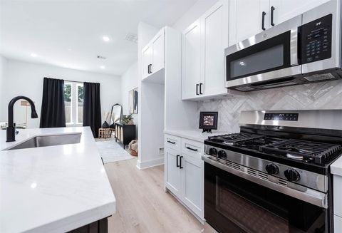 Tiny photo for 5803 Hardy Street, Houston, TX 77009 (MLS # 69880459)