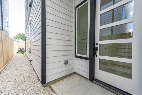 Tiny photo for 5803 Hardy Street, Houston, TX 77009 (MLS # 69880459)