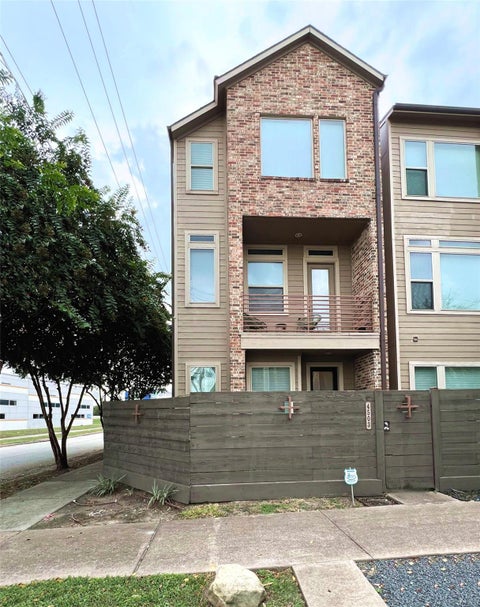 Photo of 4503 Cornish Street, Houston, TX 77007 (MLS # 48956457)