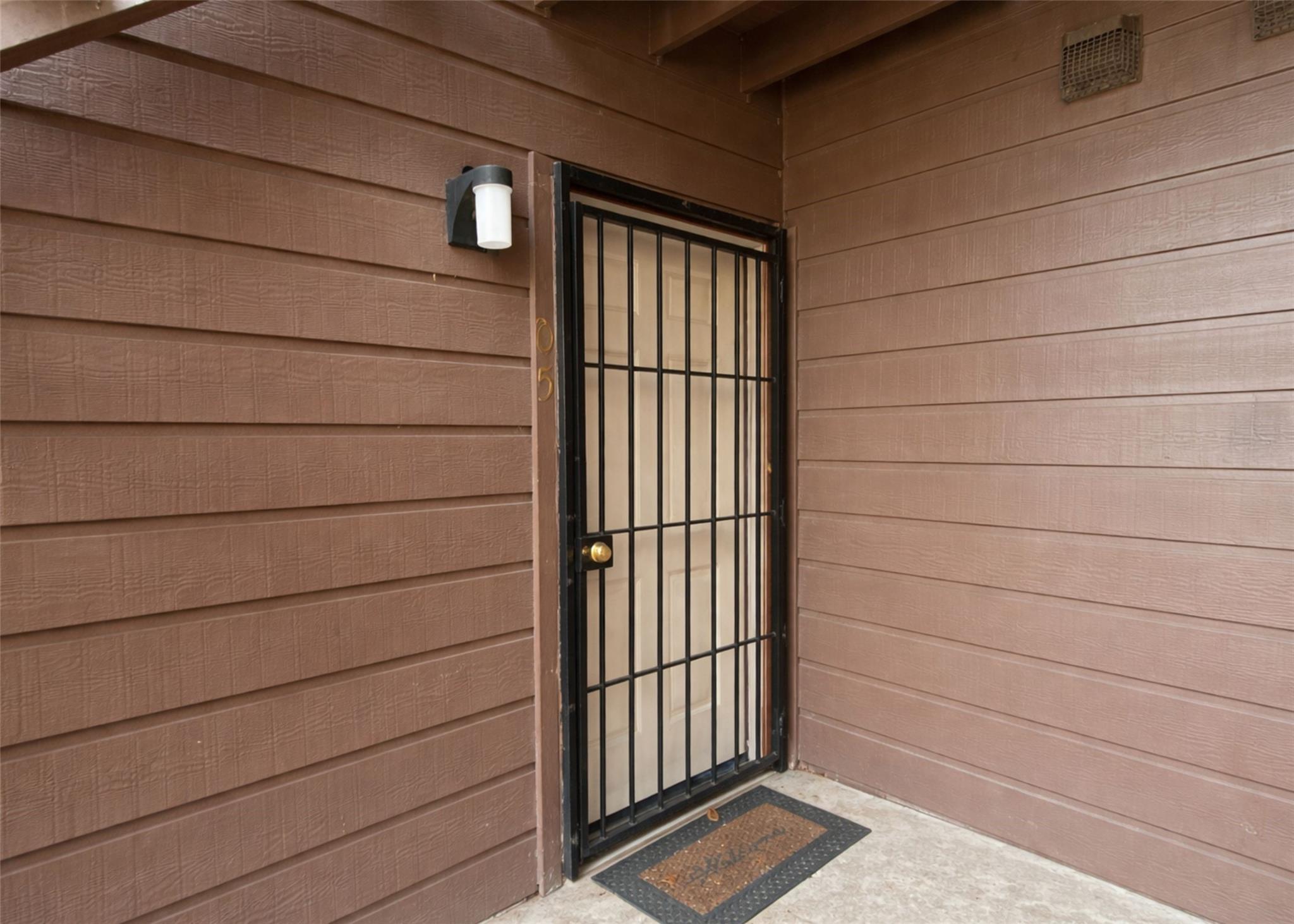 12905 Woodforest Boulevard 305