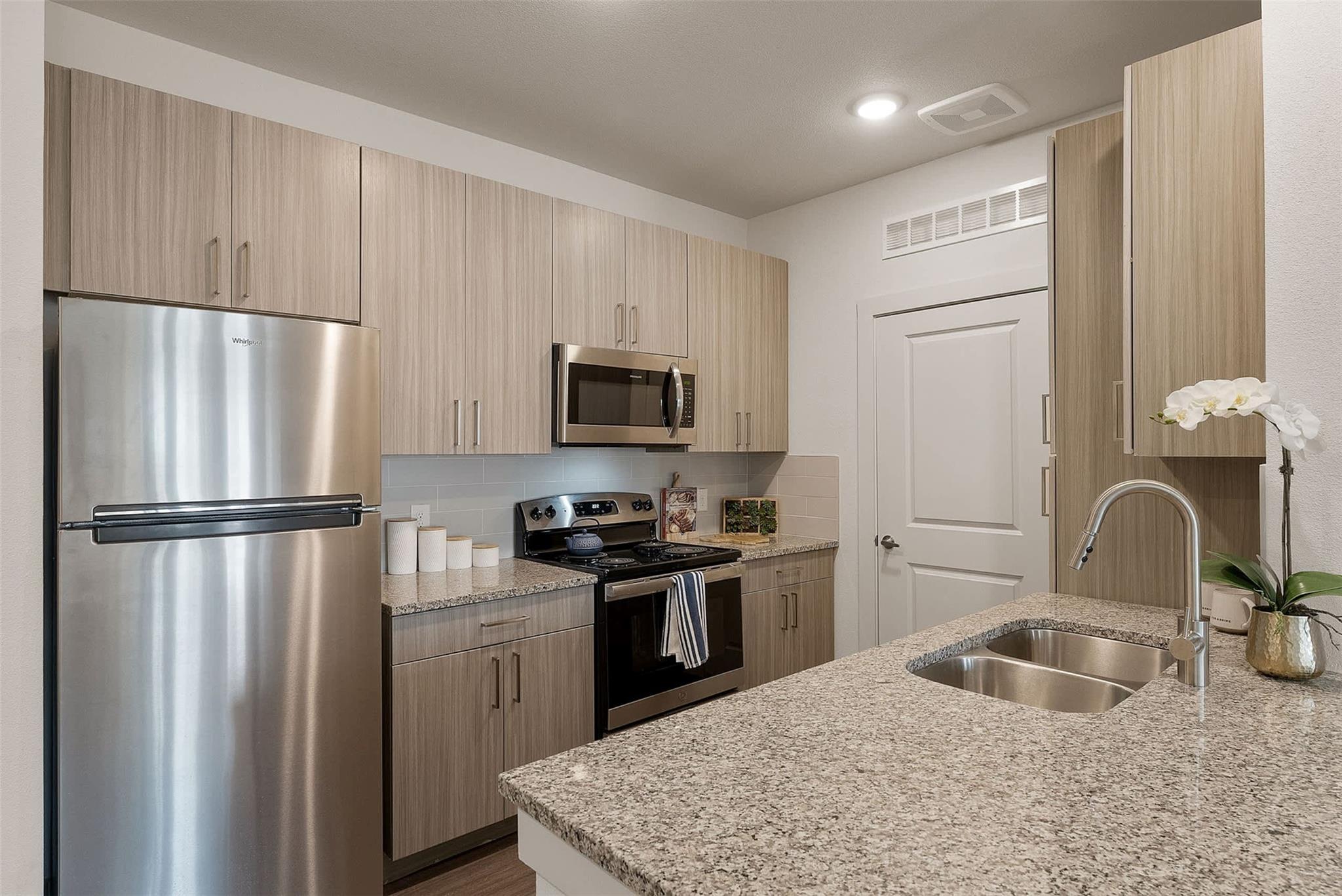 13301 Dessau Road 03301