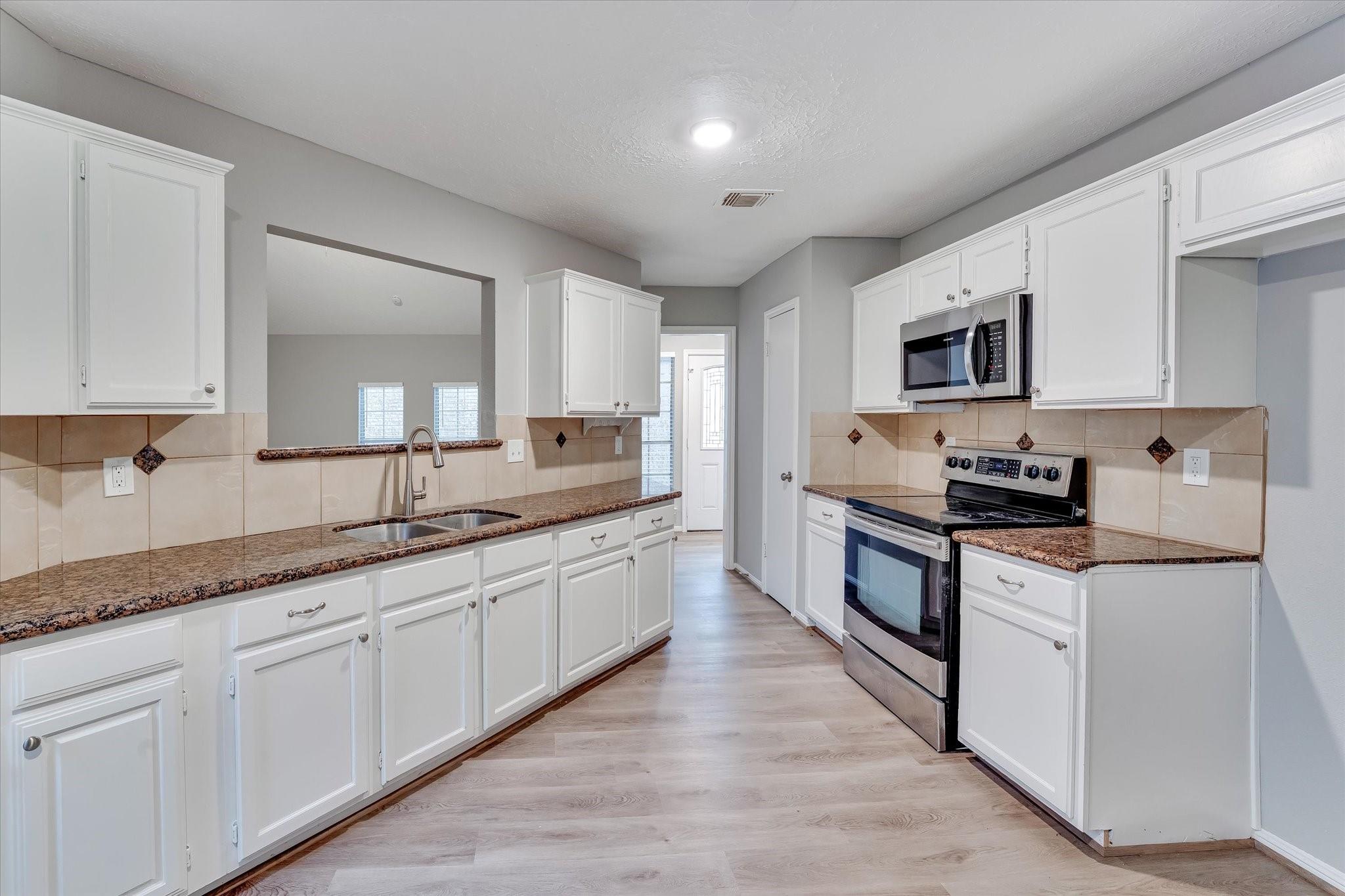 9407 Stockwell Drive