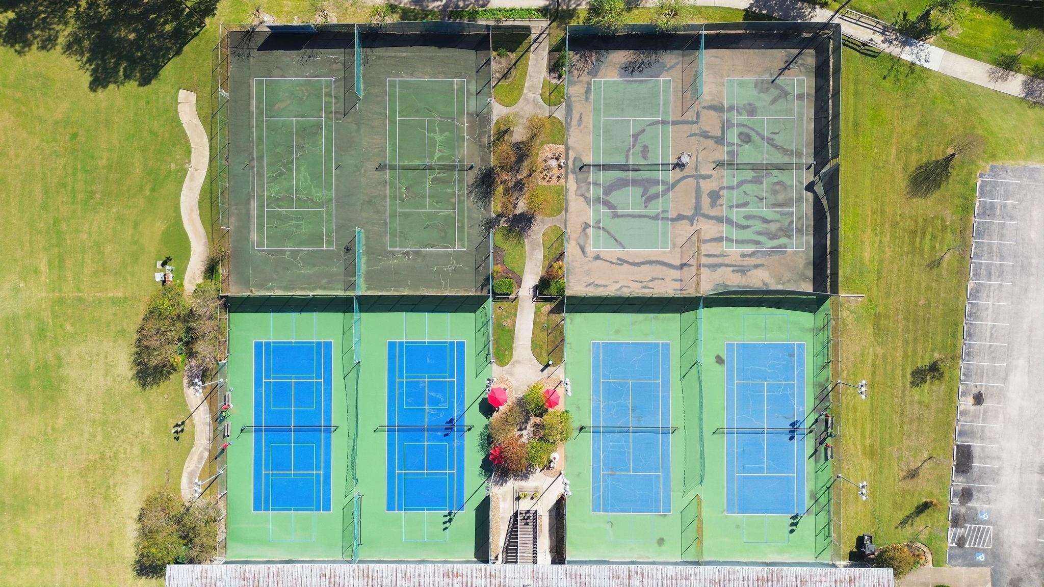 24 Lakeview Village