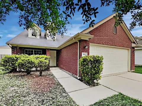 Photo of 911 Red Alder Circle, Houston, TX 77073 (MLS # 56666961)