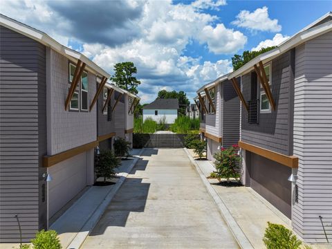 Photo of 862 Paul Quinn Street Unit C St, Houston, TX 77091 (MLS # 11101100)