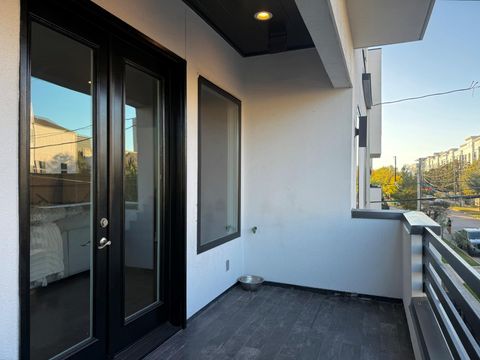 Tiny photo for 707 W Clay St St, Houston, TX 77019 (MLS # 8531925)