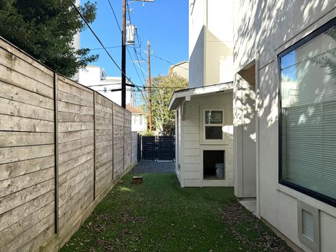 Tiny photo for 707 W Clay St St, Houston, TX 77019 (MLS # 8531925)