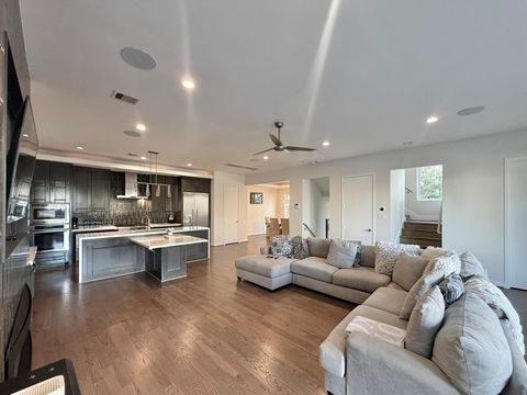 Tiny photo for 707 W Clay St St, Houston, TX 77019 (MLS # 8531925)