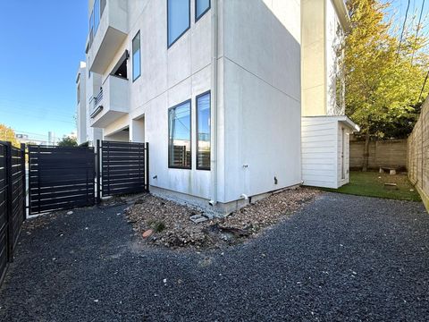 Tiny photo for 707 W Clay St St, Houston, TX 77019 (MLS # 8531925)