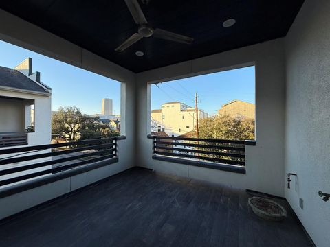 Tiny photo for 707 W Clay St St, Houston, TX 77019 (MLS # 8531925)