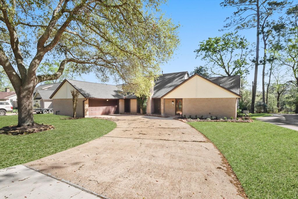 Photo of 1134 Chestnut Ridge Road, Kingwood, TX 77339 (MLS # 62997361)