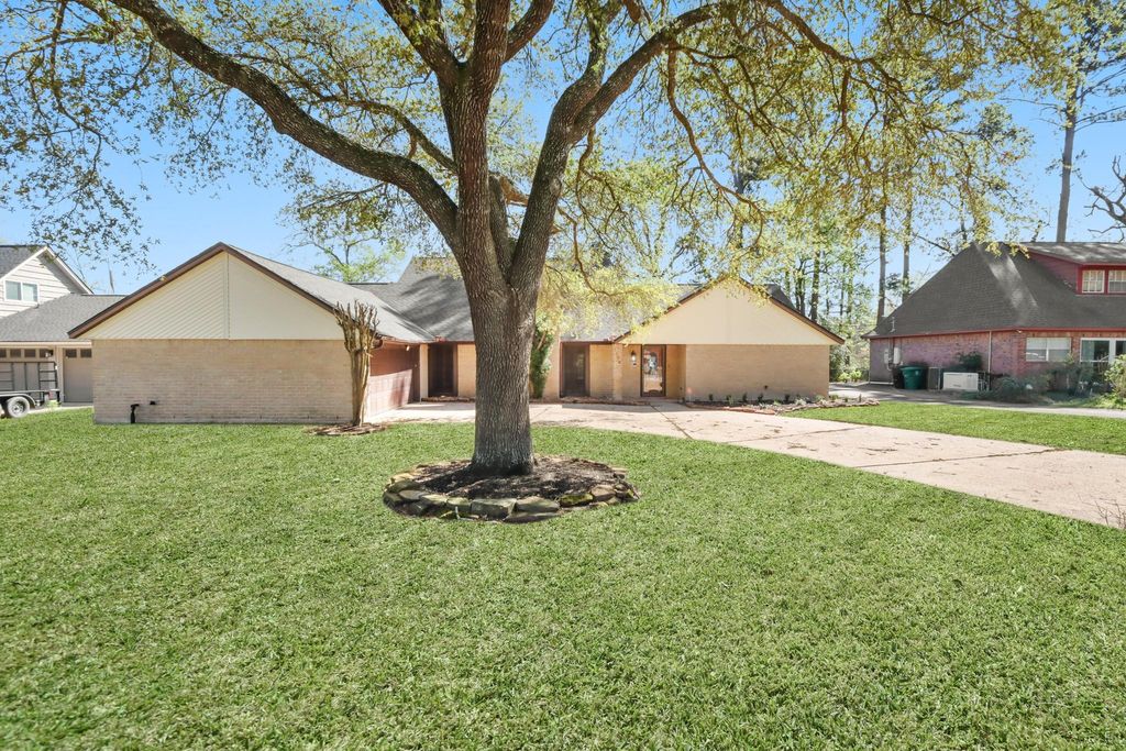 Photo of 1134 Chestnut Ridge Road, Kingwood, TX 77339 (MLS # 62997361)