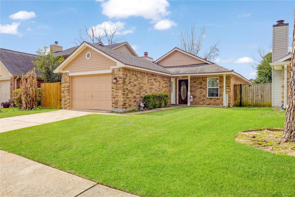 Photo of 11514 Gullwood Drive, Houston, TX 77089 (MLS # 83116461)