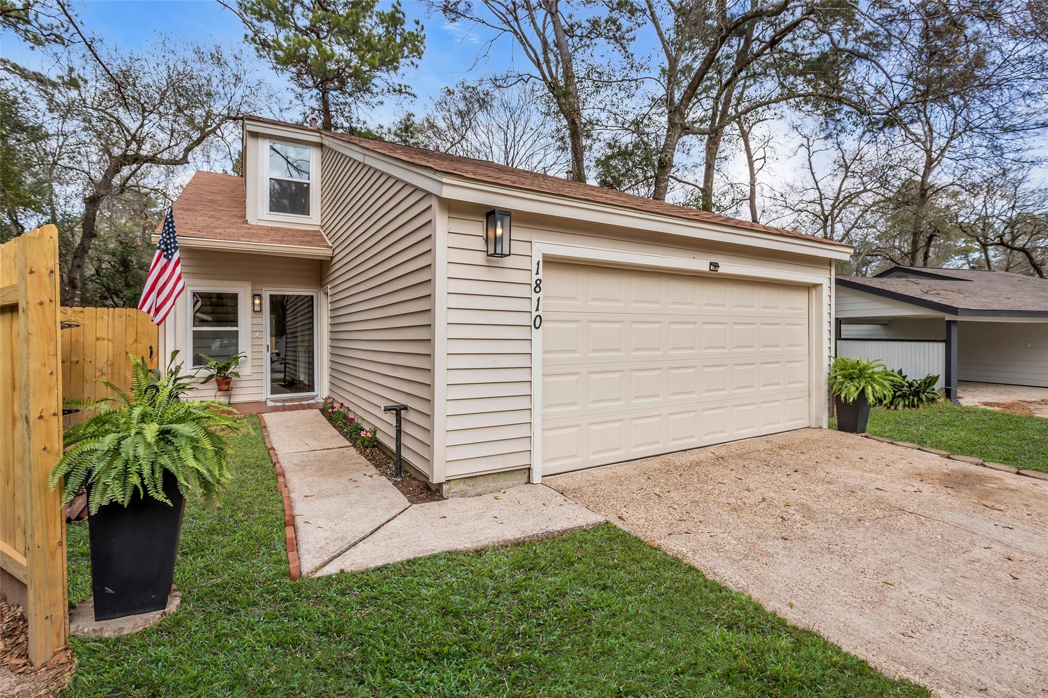 1810 N Red Cedar Circle