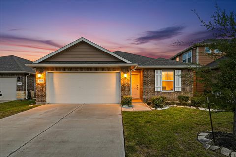 Photo of 7035 Toluca Drive, Rosharon, TX 77583 (MLS # 19488978)