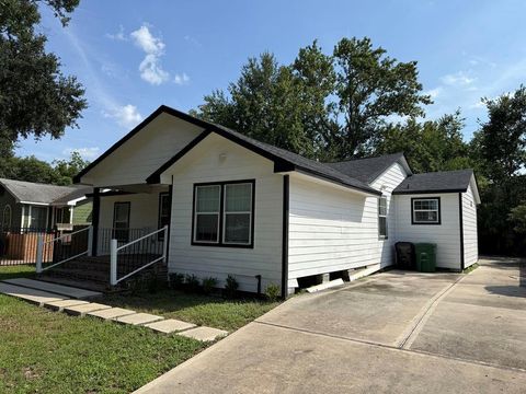 Photo of 4522 Dewberry Street, Houston, TX 77021 (MLS # 53779035)