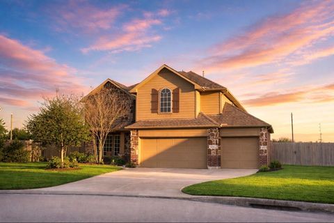 Homes For Sale - 8606 Morning Dove Lane<br/> Baytown, TX 77521