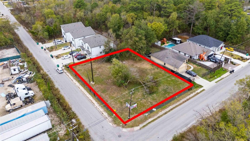 Photo of 5403 E Houston Road, Houston, TX 77028 (MLS # 91934793)