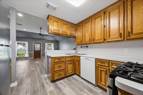 Tiny photo for 1416 Lemon Lane, La Porte, TX 77571 (MLS # 60174426)