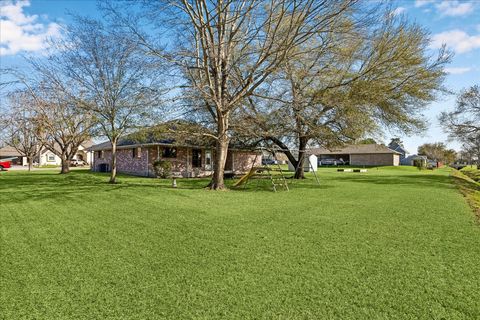 Tiny photo for 1416 Lemon Lane, La Porte, TX 77571 (MLS # 60174426)