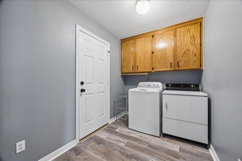 Tiny photo for 1416 Lemon Lane, La Porte, TX 77571 (MLS # 60174426)