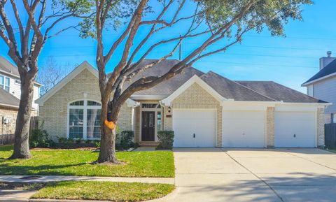 Photo of 2123 Thistlerock Lane, Sugar Land, TX 77479 (MLS # 97566989)