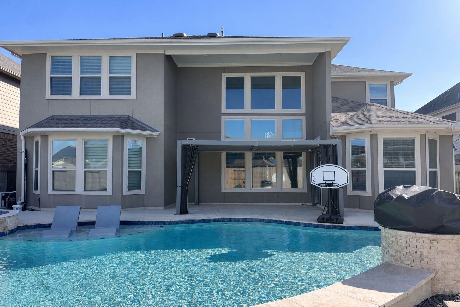 2406 Trocadero Lane