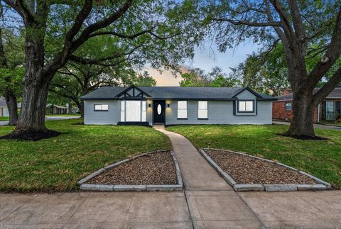 Photo of 10730 Wickersham Lane, Houston, TX 77042 (MLS # 75248340)