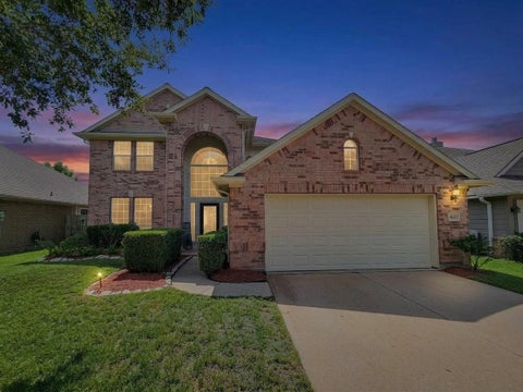 Homes For Sale - 4027 Chestnut Bend Drive<br/> Fort Bend County, Missouri City, TX 77459