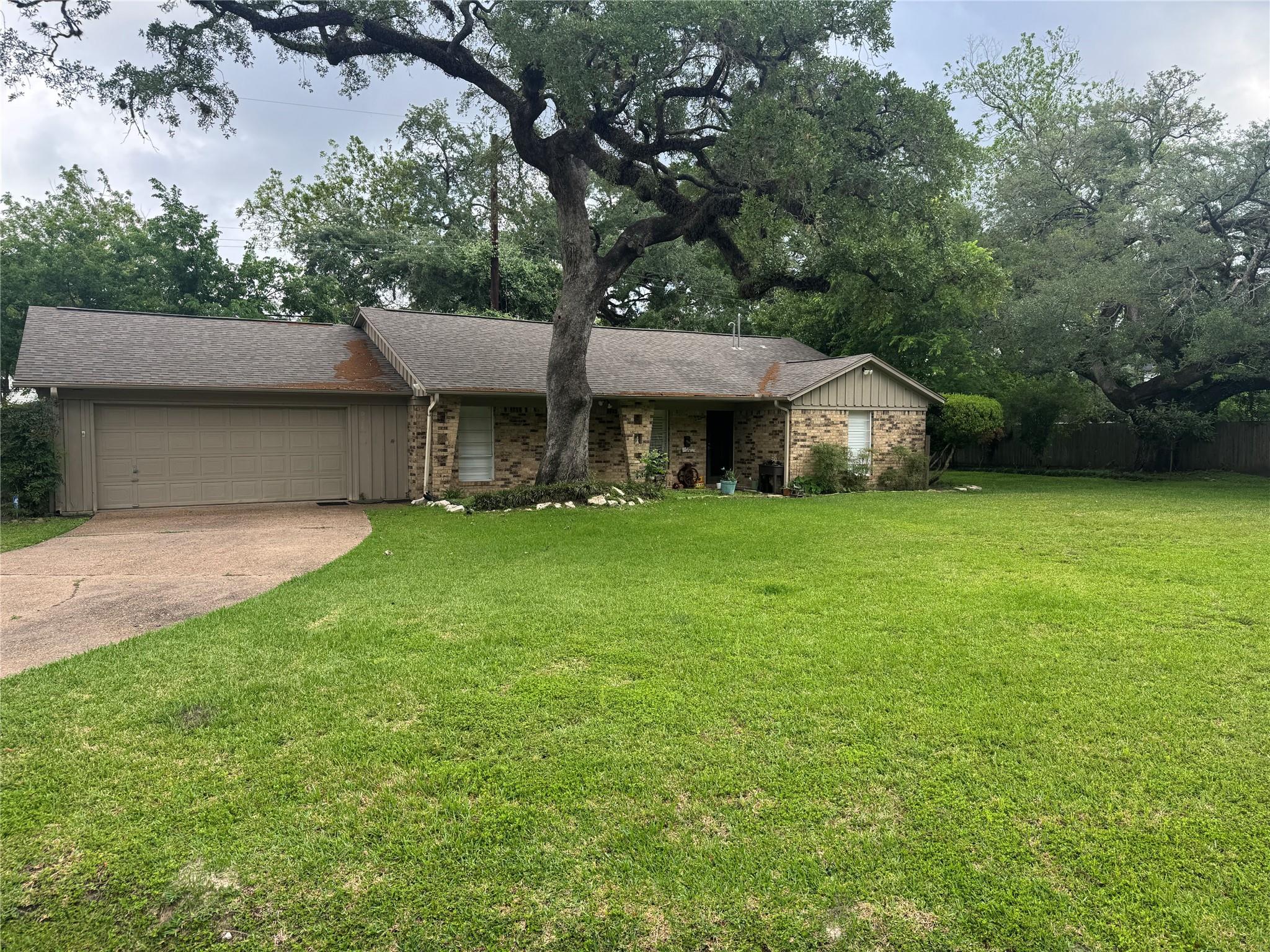 9386 Livernois Road