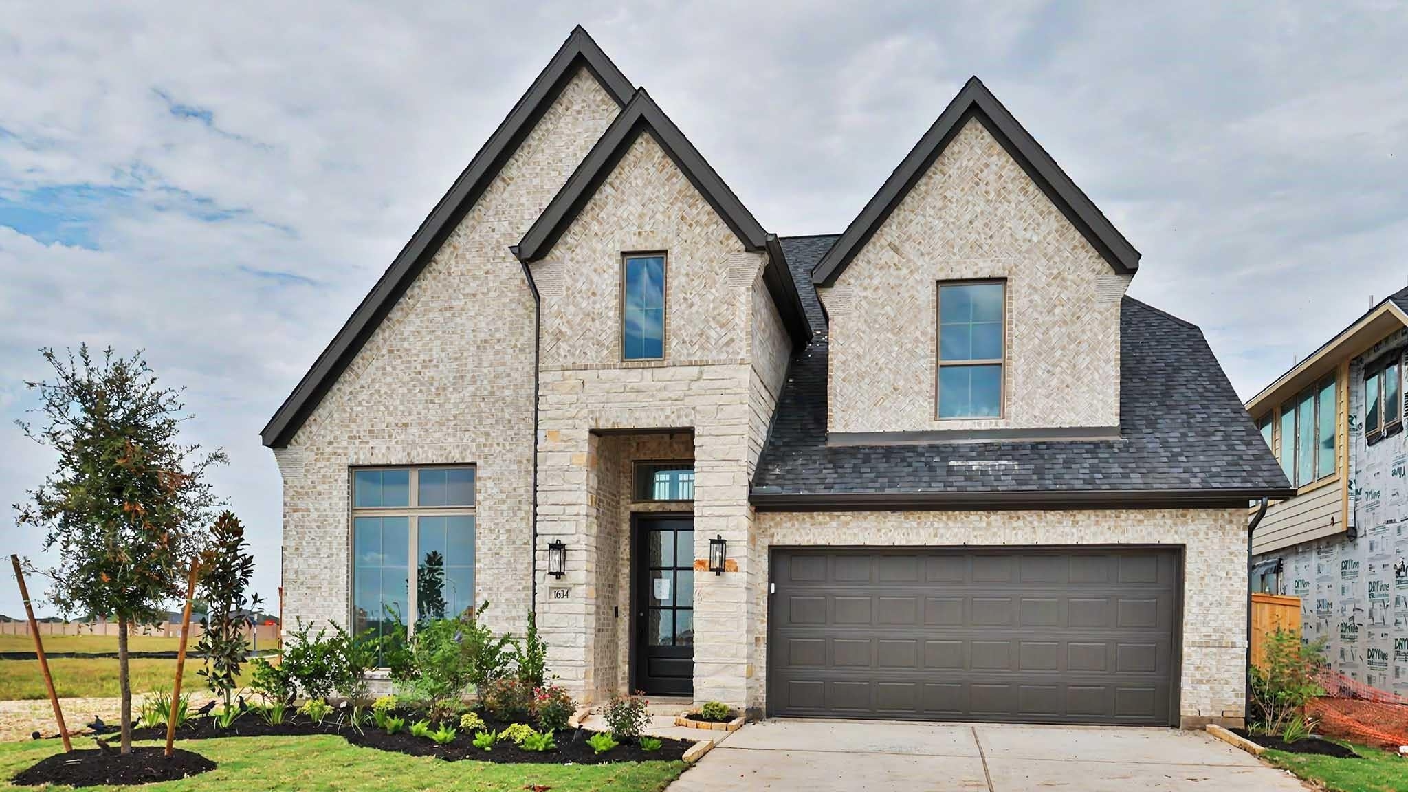 1634 Highland Waters Drive
