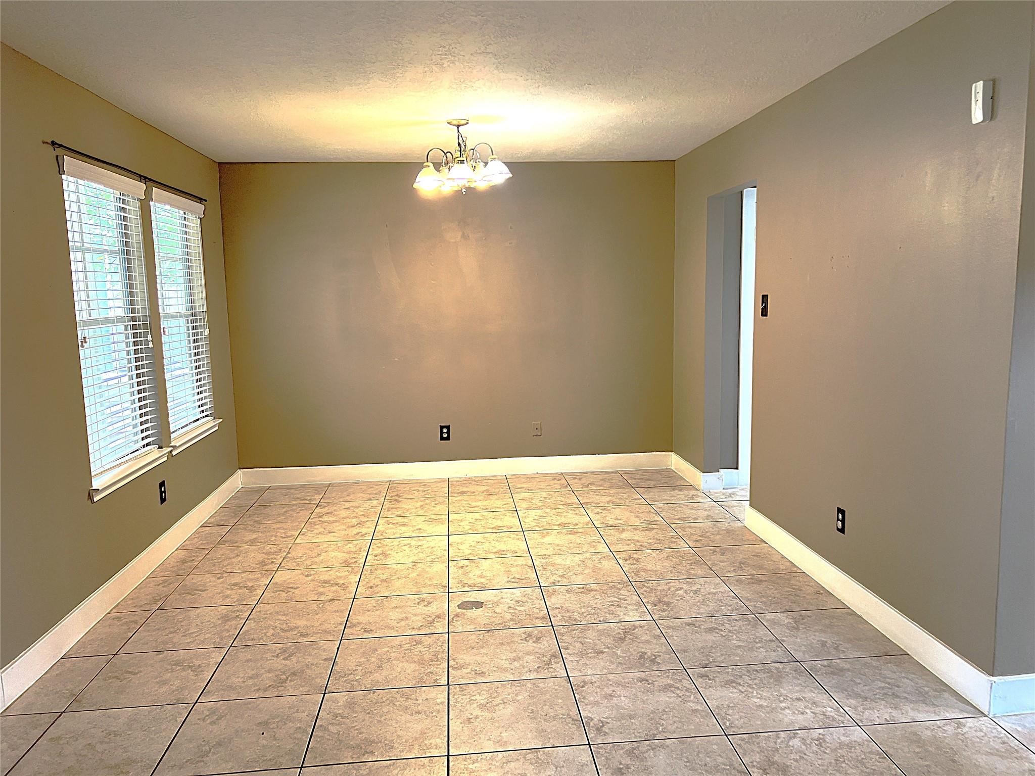 6819 Kingwood Glen Drive