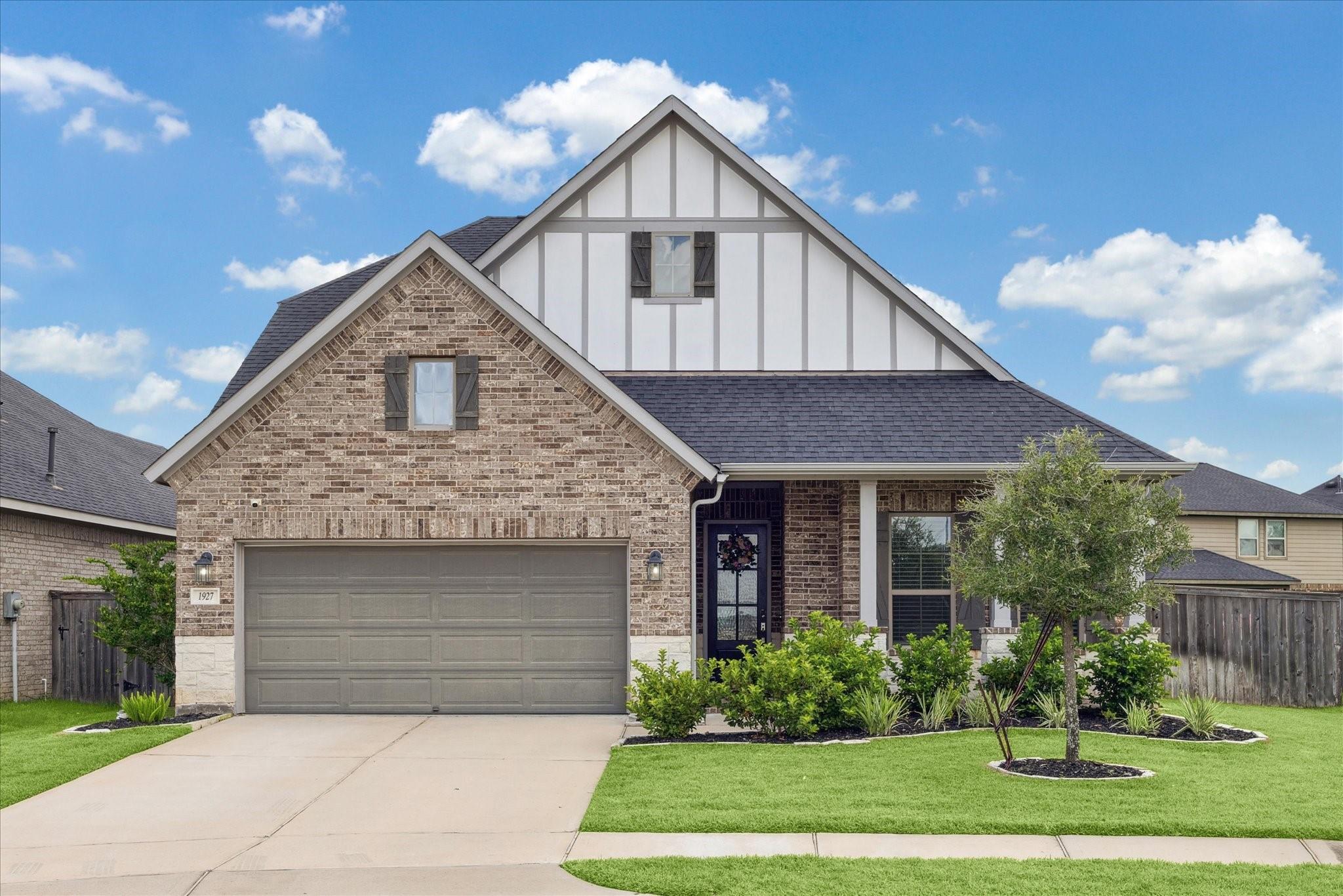 1927 Orchard Berry Lane